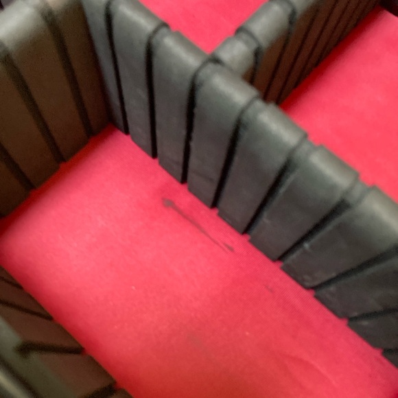 🏷 Lokass | Large Portable Cosmetics/Makeup Case - Black/Red - Picture 4 of 7